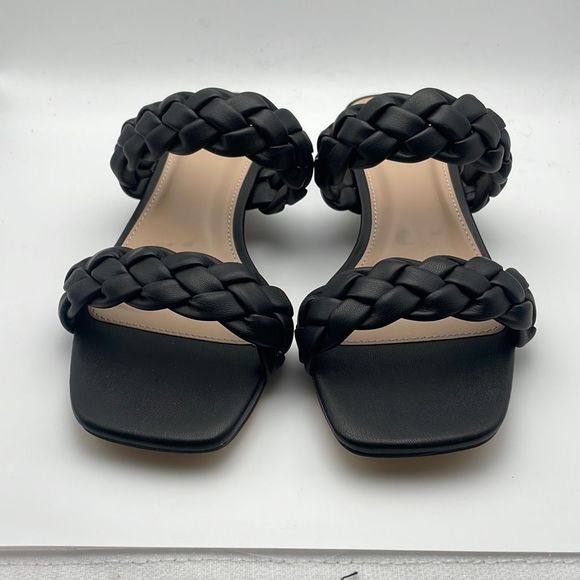 CUSHIONAIRE Women's two band braided low block heel slide sandal 8W Black - Picture 2 of 5